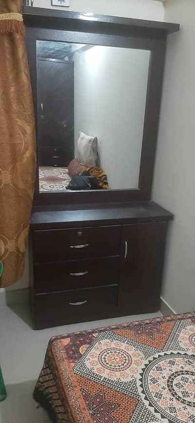 used dressing table