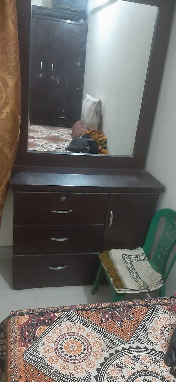 used dressing table 2