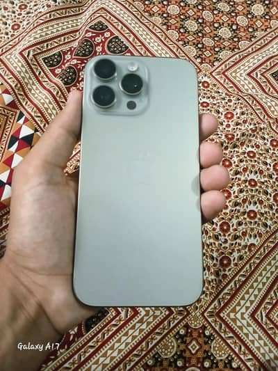 Apple iPhone 16 Pro Max