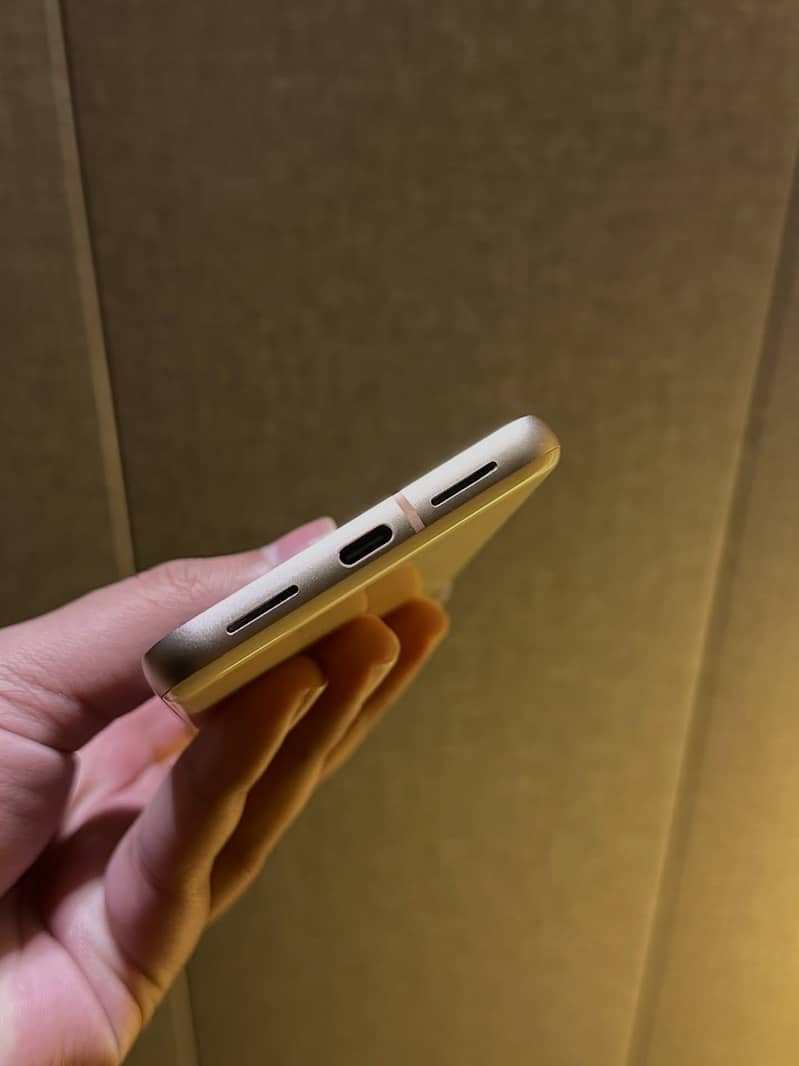 Google Pixel 8 3
