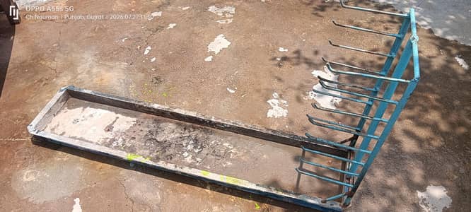 B B Q bahti Teka stand Kay Sath Rs 9 000