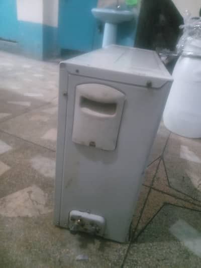 LG  ac used for sale 1 ton