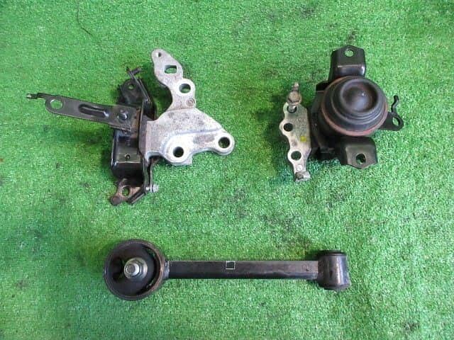 engine mount 6