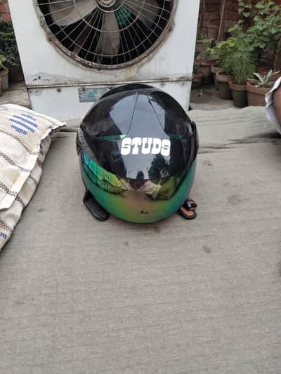 studs helmet half fase