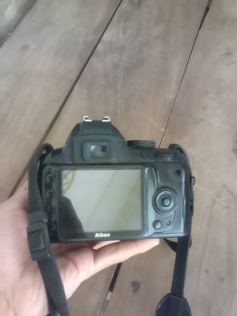 Nikon d3000 only Camera 7