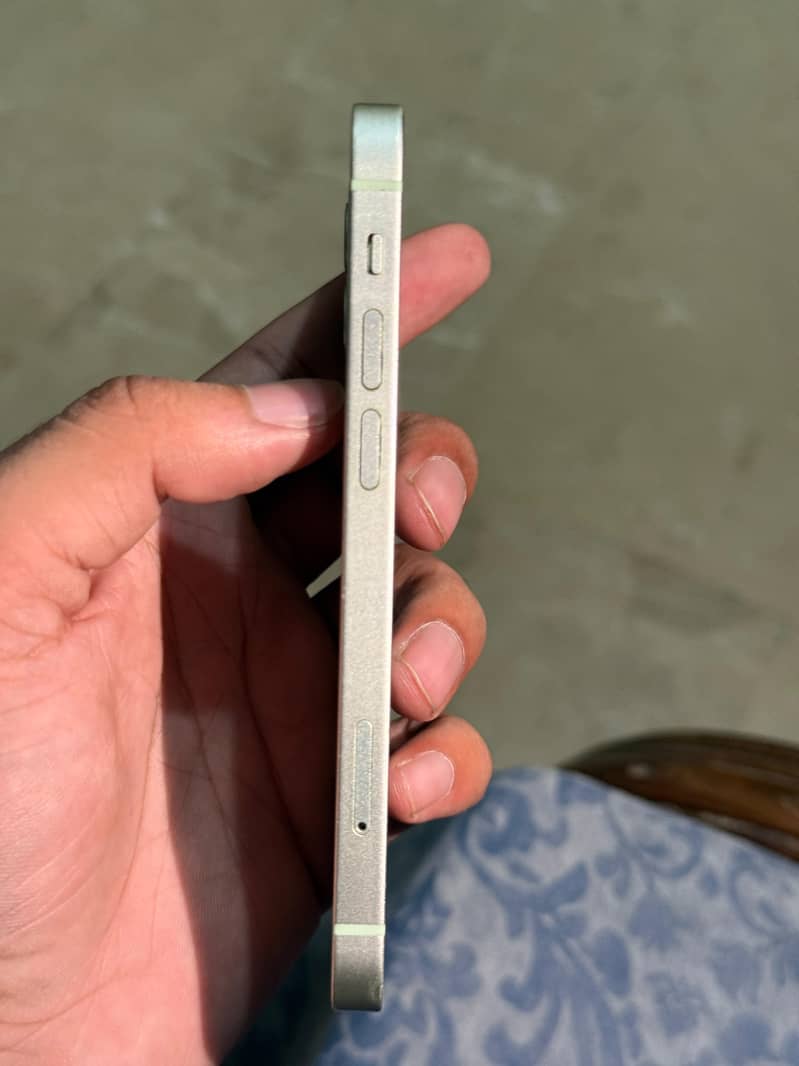 iPhone 12 mini 1