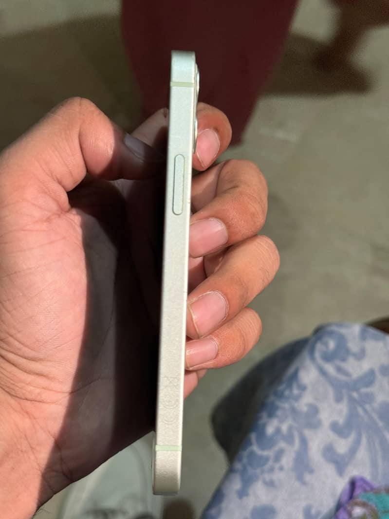 iPhone 12 mini 8