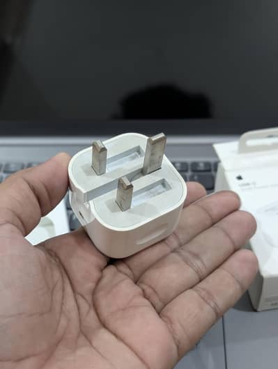 Apple Original 20W charger