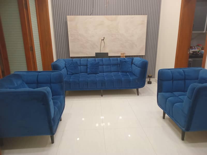 Sofa set 0
