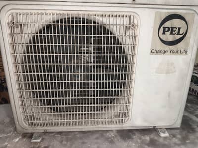 1 ton Ka Ac hay Pel Ka Bilkul Thk Hay Kuch Time Use hova hay