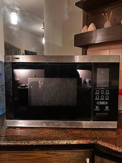 microwave oven