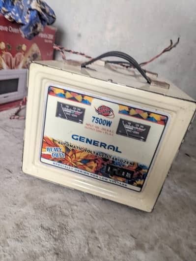 Automatic voltage stabilizer