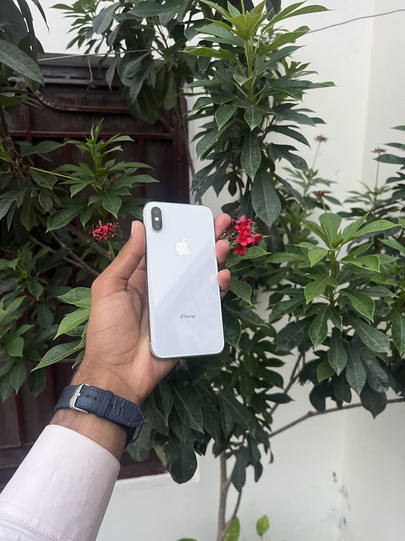 Apple iPhone X 0