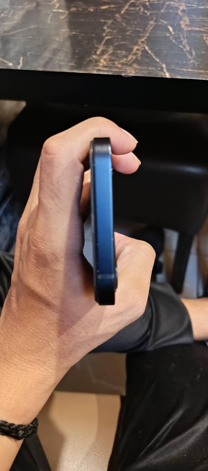 Apple iPhone 12 1