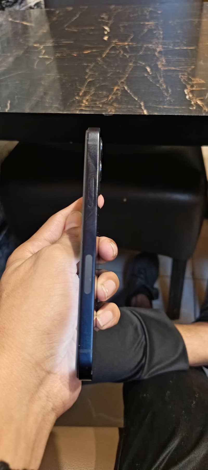 Apple iPhone 12 5