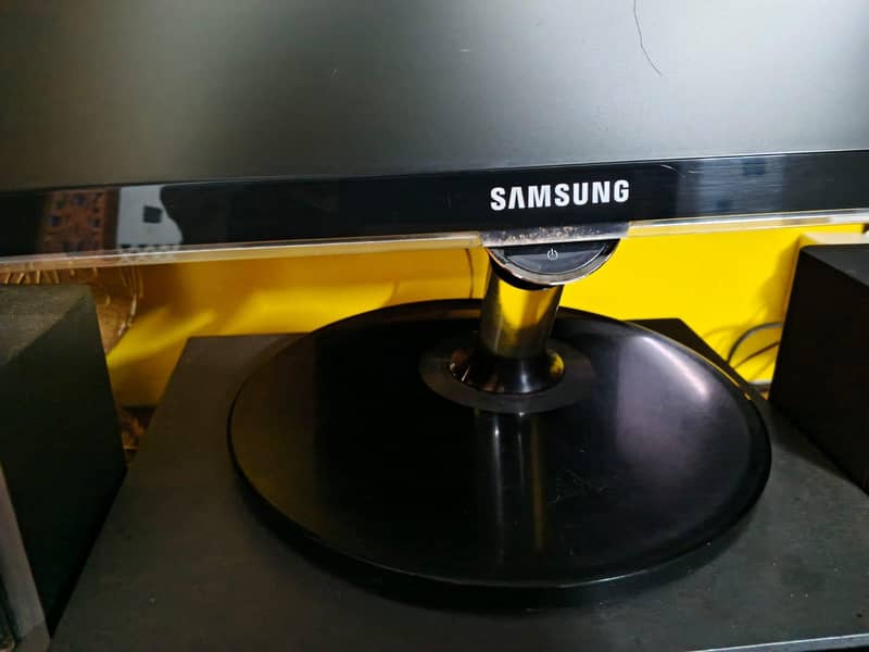 Samsung computer led 3