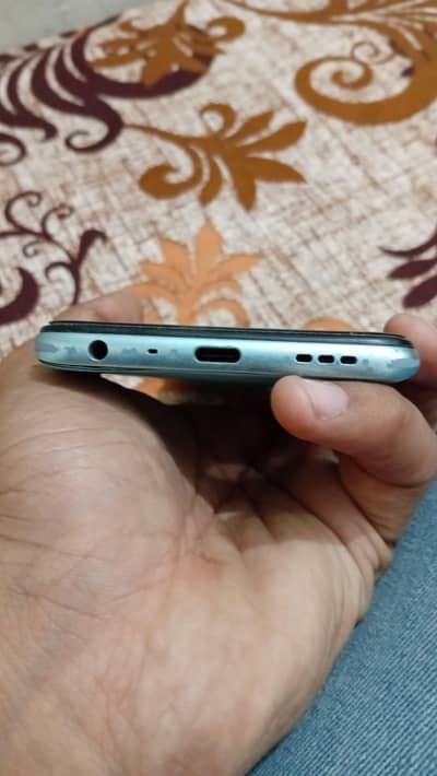 OPPO A76