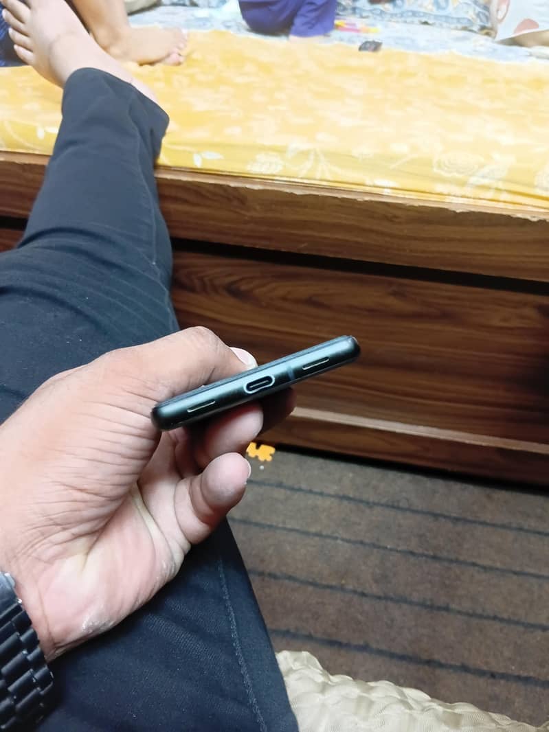 Google Pixel 6a 4