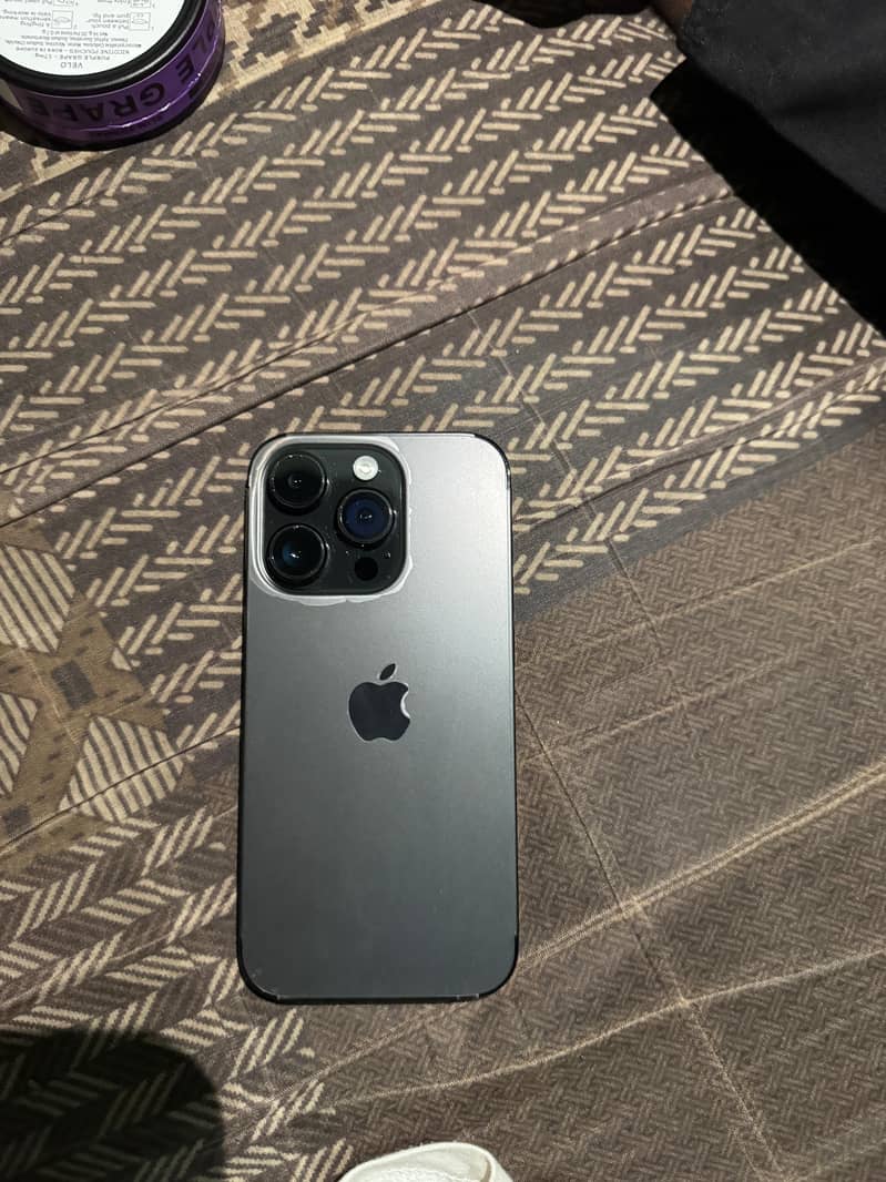Apple iPhone 14 Pro 0
