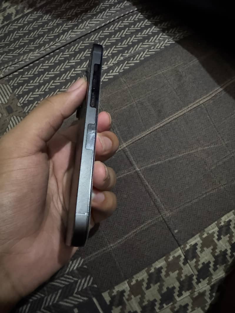 Apple iPhone 14 Pro 1