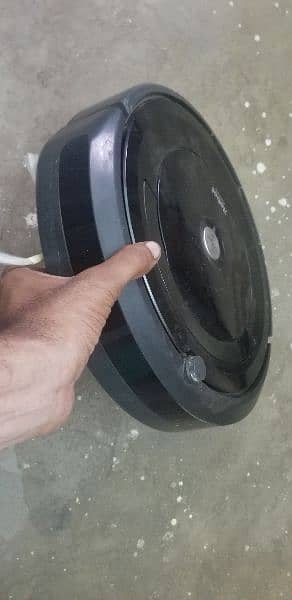 vacuum cleaner irobot or conga model urjent sale
