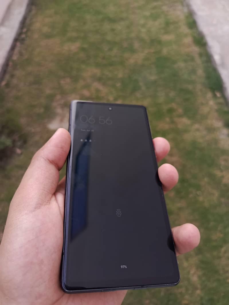 Google Pixel 7a 5