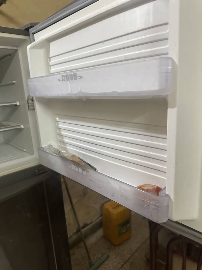 Dawlance Fridge 9