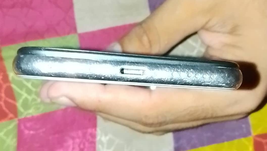 Apple iPhone X 4
