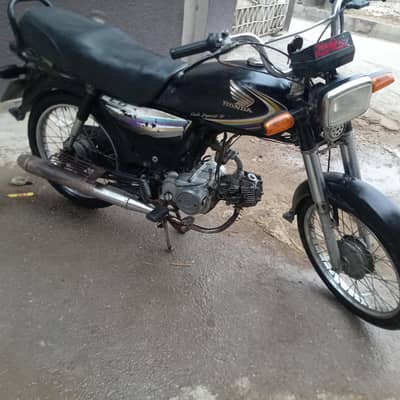 Honda 70,   Karachi number 03452415637