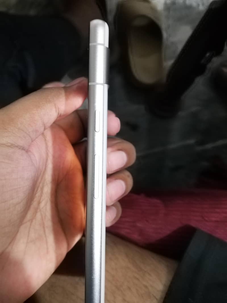 Google Pixel 7a 4