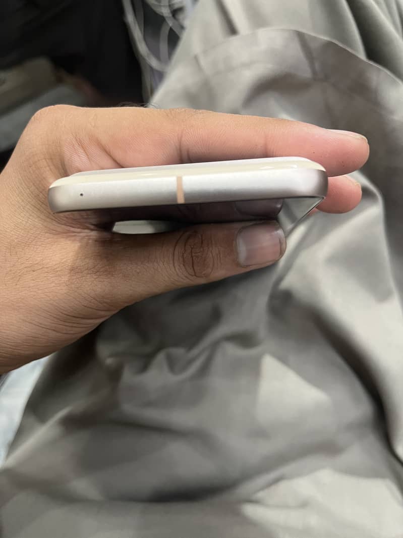Google pixel 8 6