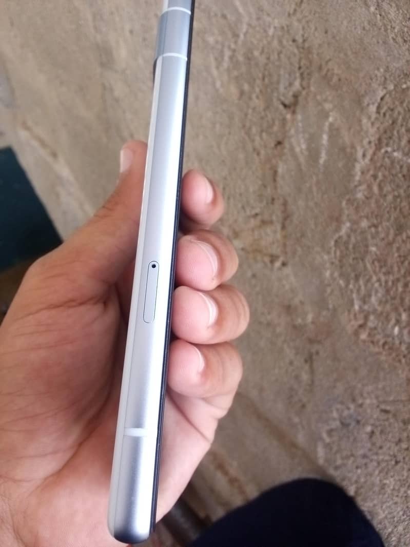 Google pixel 7a 3
