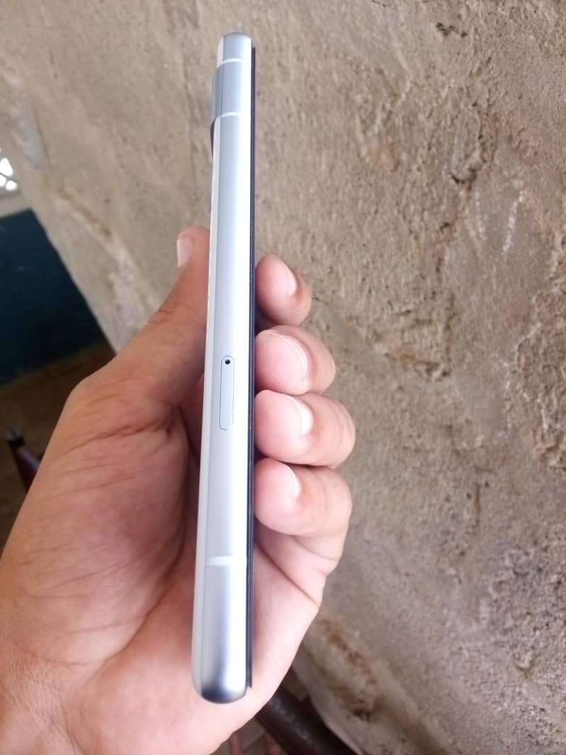 Google pixel 7a 4