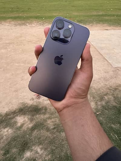Apple iPhone 14 Pro with box