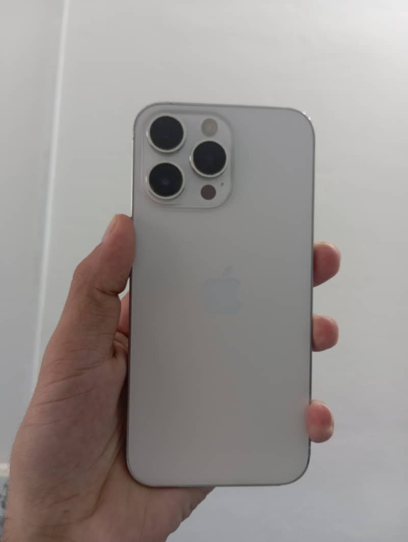 Apple iPhone 14 Pro Max jv 0