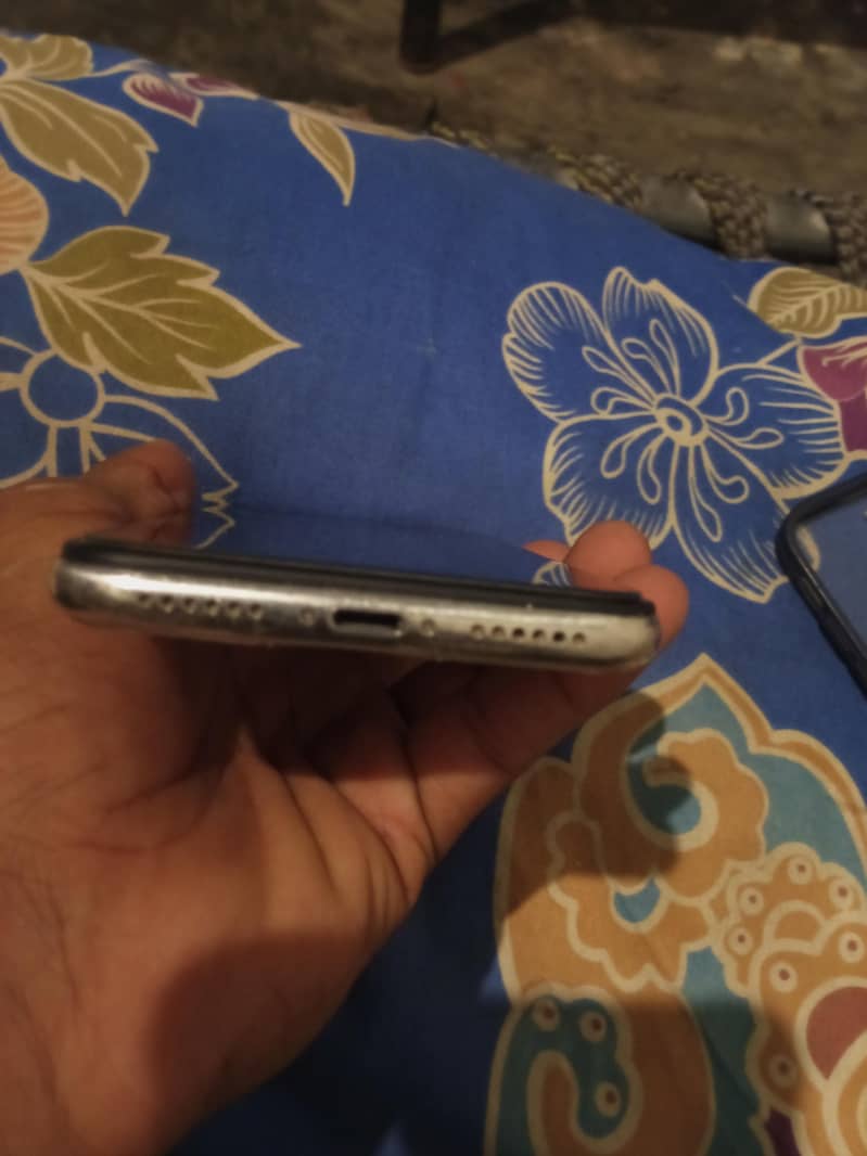 Apple iPhone X 2