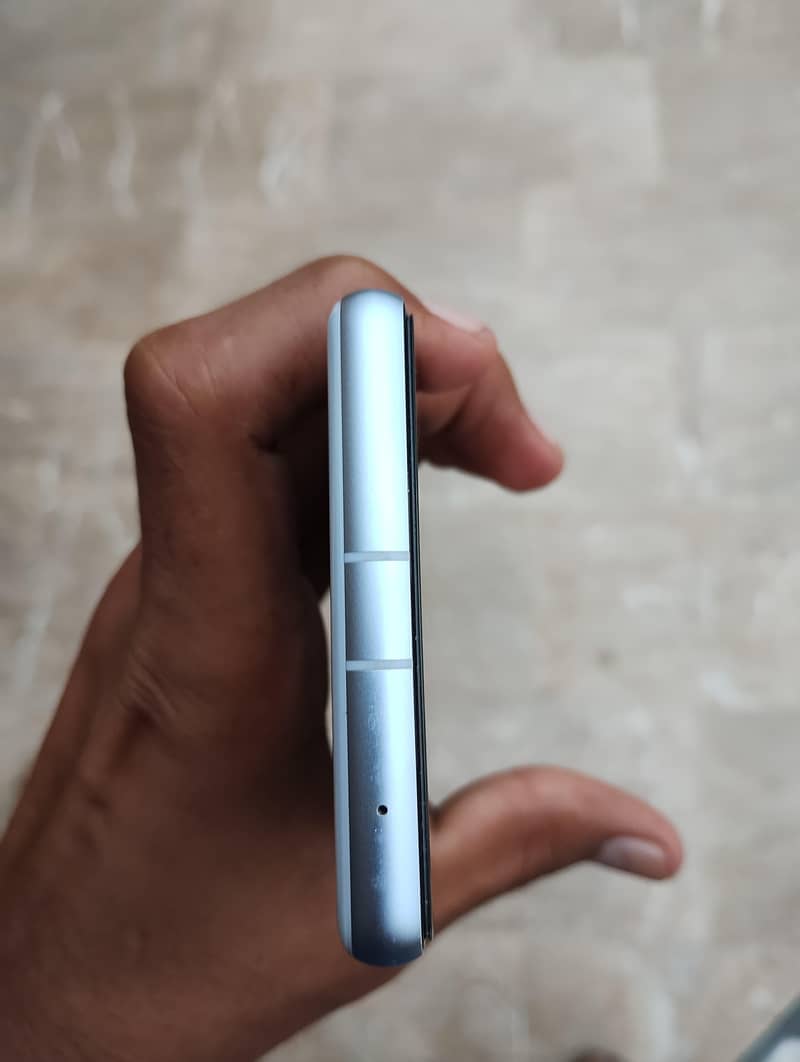 Google Pixel 7a 3