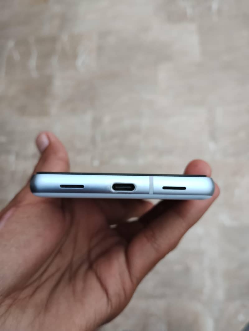 Google Pixel 7a 4