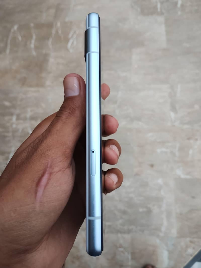 Google Pixel 7a 5