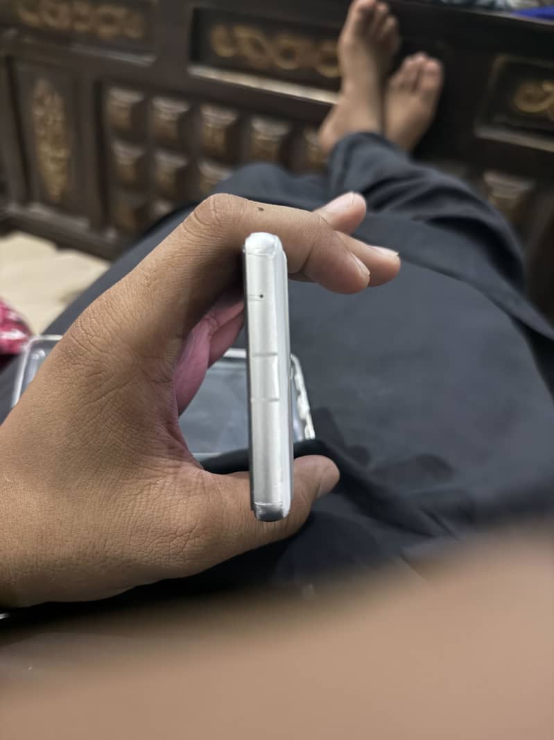 Google Pixel 7a 0