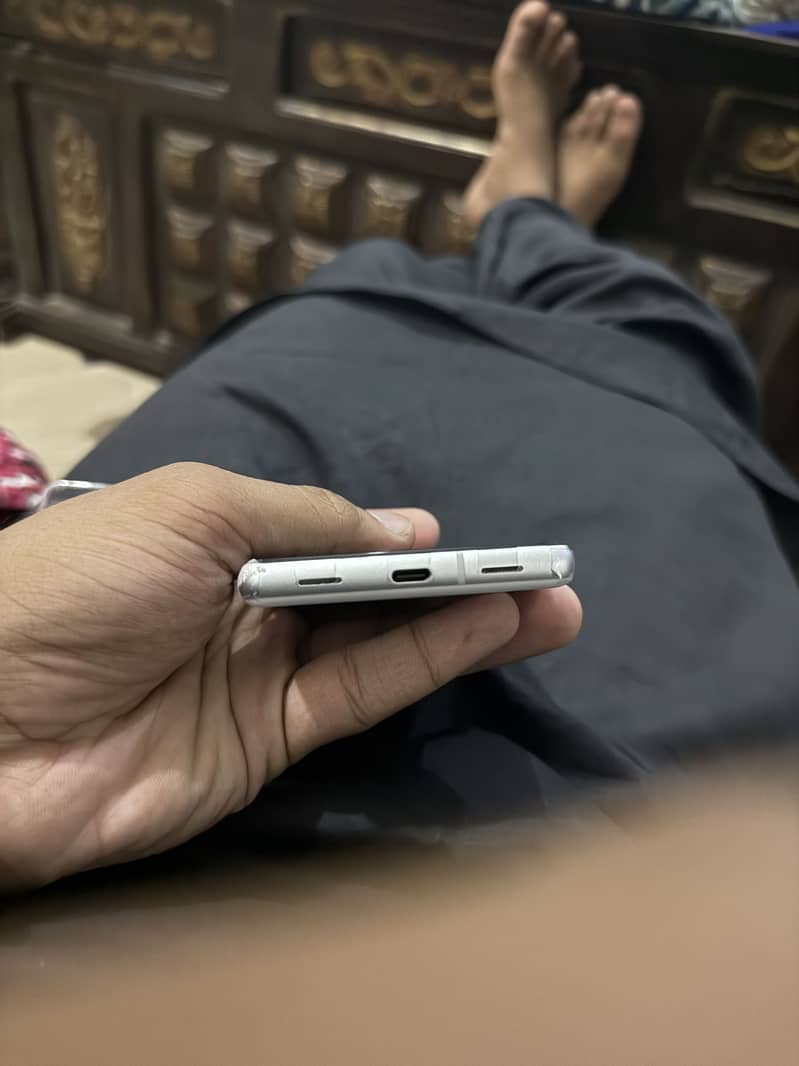 Google Pixel 7a 3