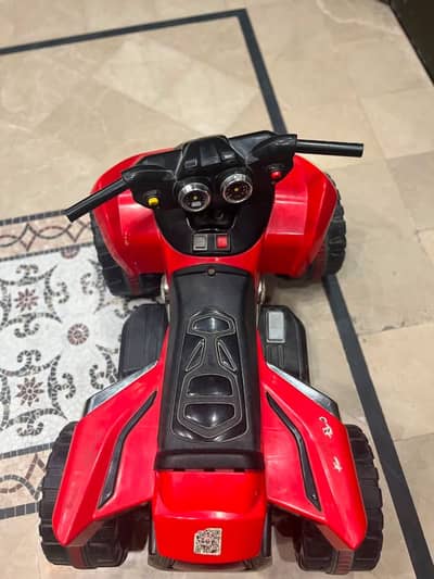 Toy car