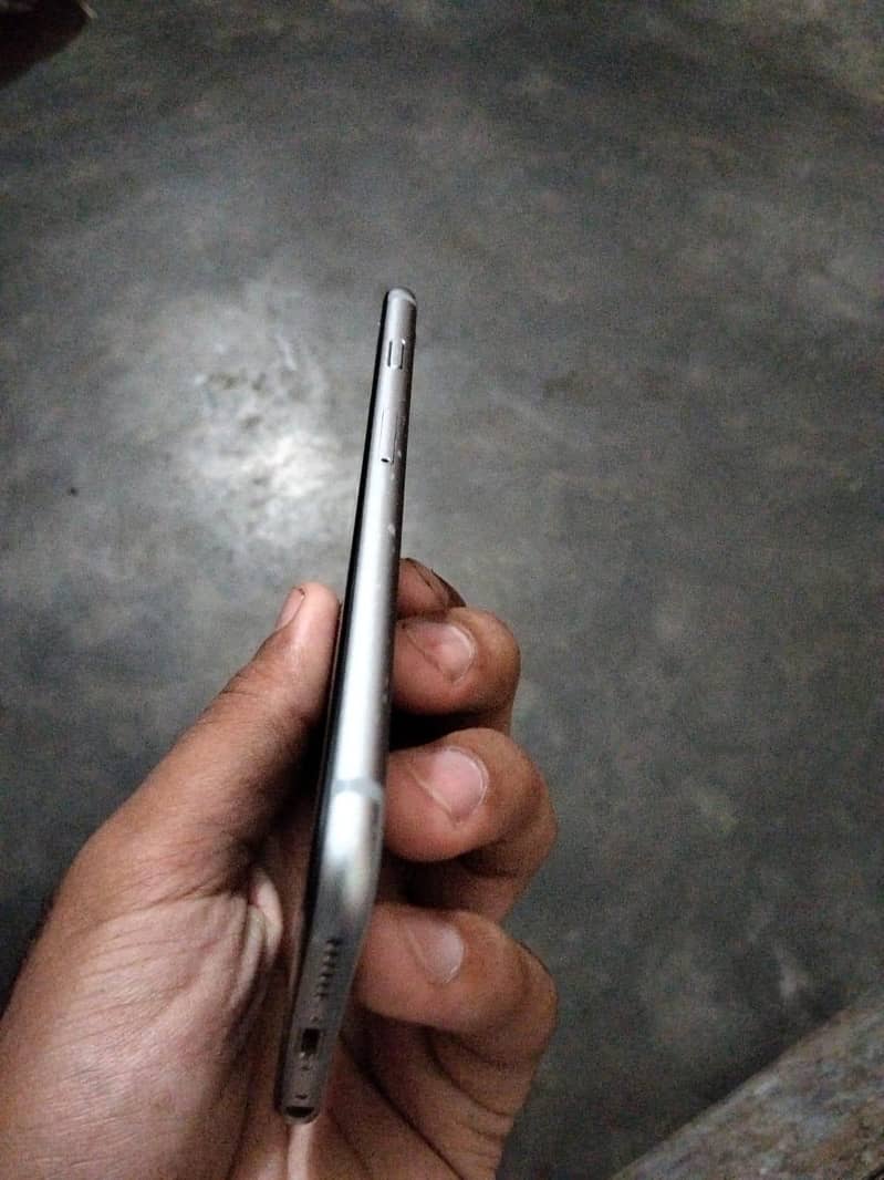 Apple iPhone 6 2