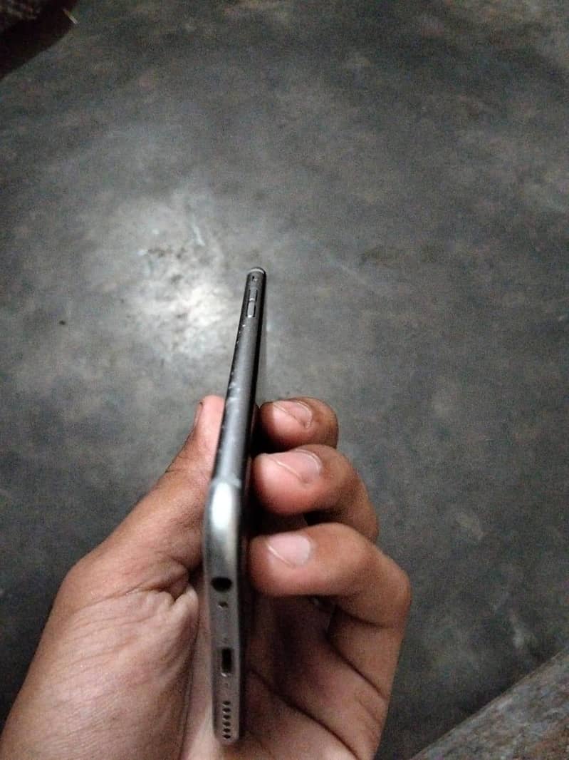 Apple iPhone 6 3