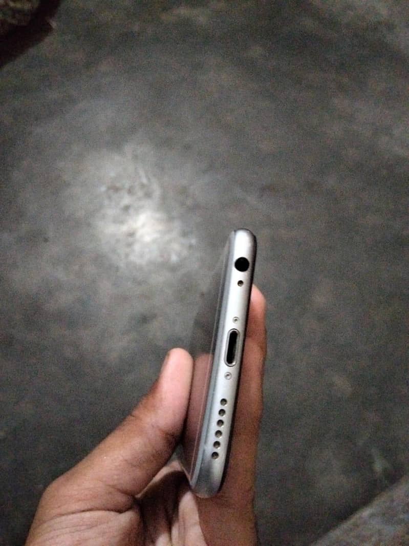 Apple iPhone 6 5