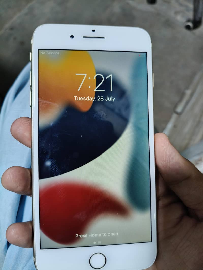 Apple iPhone 7 Plus 1