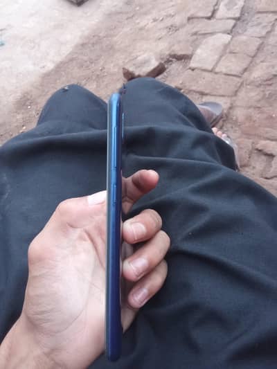 condition 10/9 3Gb 32Gb