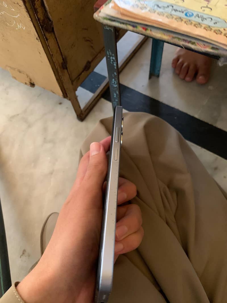 Realme Note 60 2