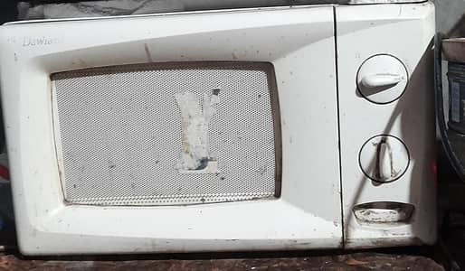 microwave oven