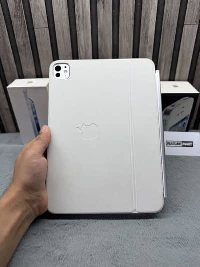 iPad Pro M5 11-inch | Apple Magic Keyboard | 100% Health | Apple iPad